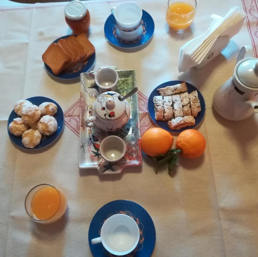 Mansarda Fiorita Bed & Breakfast Abatemarco Екстериор снимка