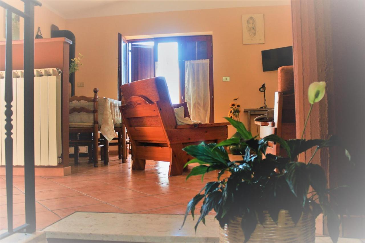 Mansarda Fiorita Bed & Breakfast Abatemarco Екстериор снимка