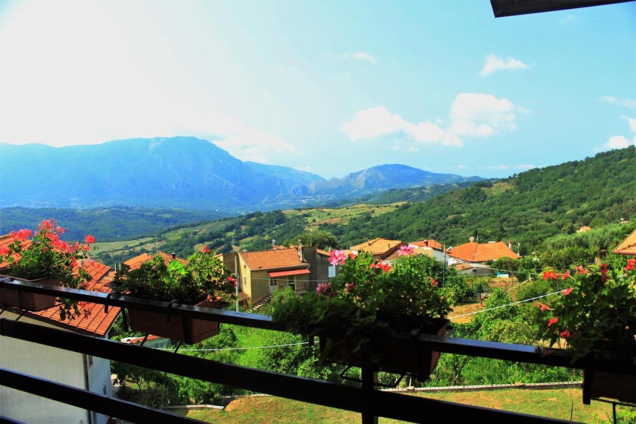 Mansarda Fiorita Bed & Breakfast Abatemarco Екстериор снимка