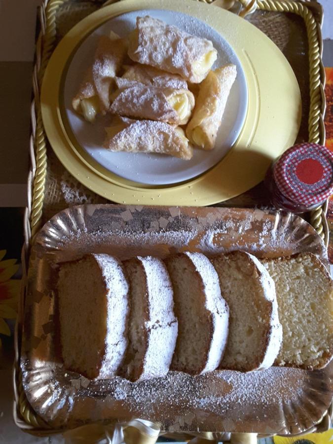 Mansarda Fiorita Bed & Breakfast Abatemarco Екстериор снимка